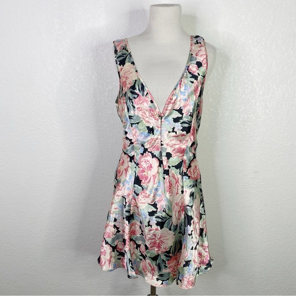 Vintage Gold Label Victoria’s Secret Pink Floral Satin Sleep Gown